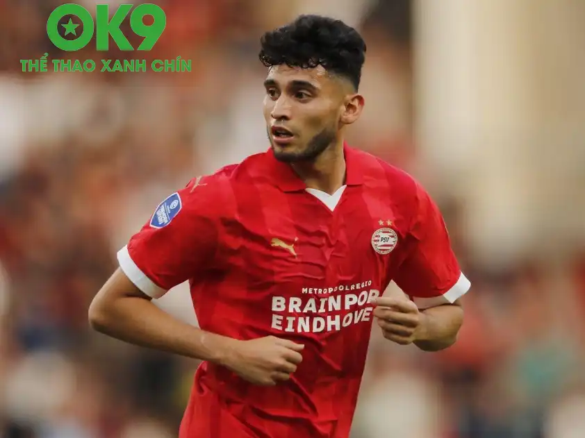 Pepi đang làm tốt ở vai trò lĩnh xướng hàng công PSV (Ảnh: The18)